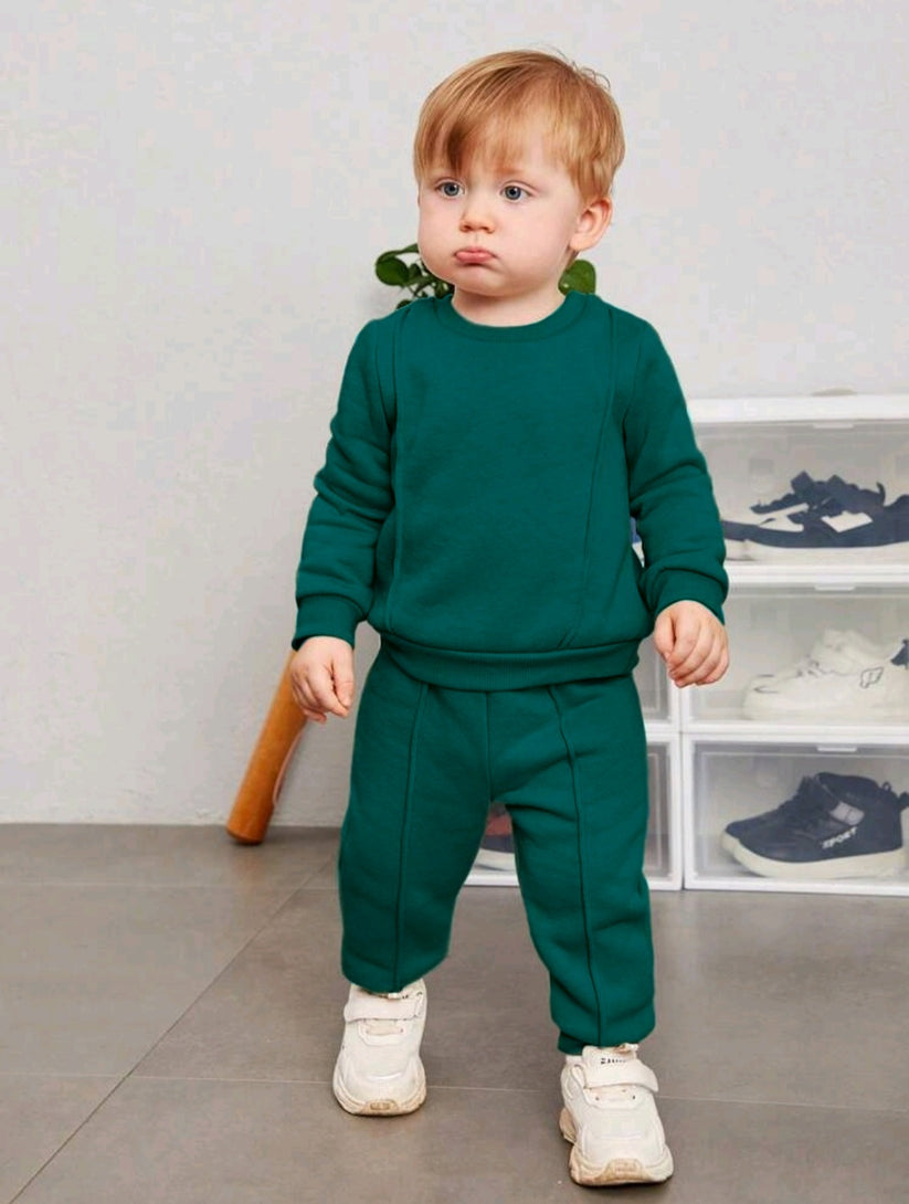 Kids green sweatsuit sale