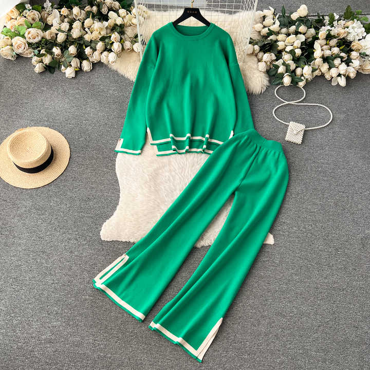 Green Border Style 2 Pcs Winter Outfit